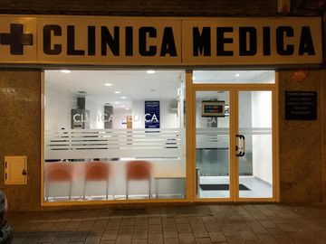 Clínica Médica Santiago Pérez Pascual fachada de clinica